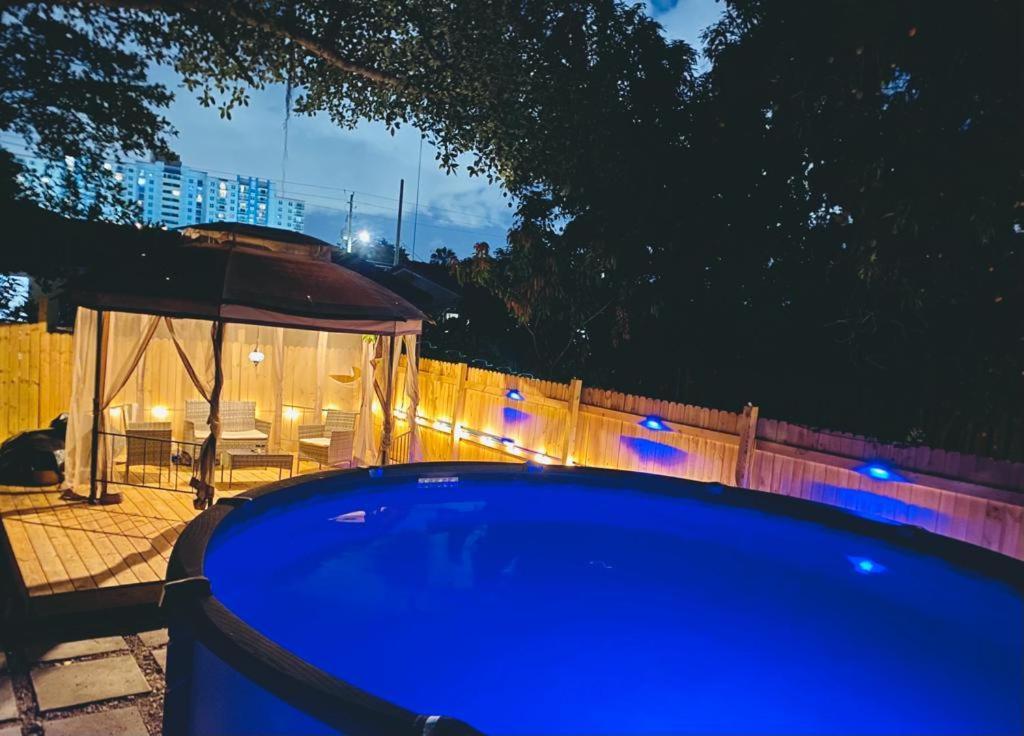 Blue Room By The Gables Miami Bagian luar foto